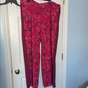 Isaac Mizrahi Floral Red Women's Straight Leg Pants nwot